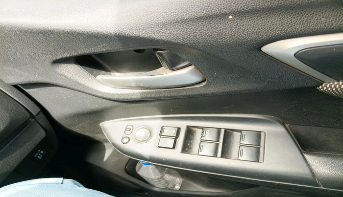 2017 Honda WR-V 1.2L I-VTEC VX MT, Petrol, Manual, 61,228 km, interior