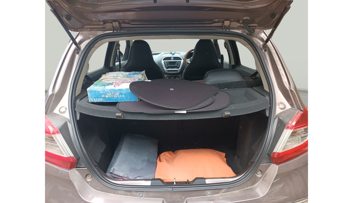2017 Tata Tiago XT PETROL, Petrol, Manual, 53,573 km, exterior