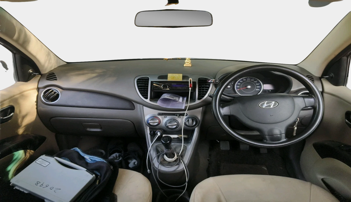 2013 Hyundai i10 MAGNA 1.1, Petrol, Manual, 1,23,421 km, interior