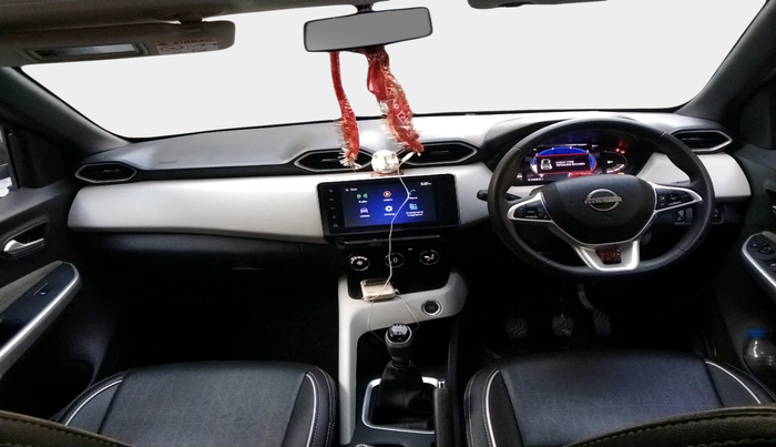 2023 Nissan MAGNITE XV MT, Petrol, Manual, 22,704 km, interior