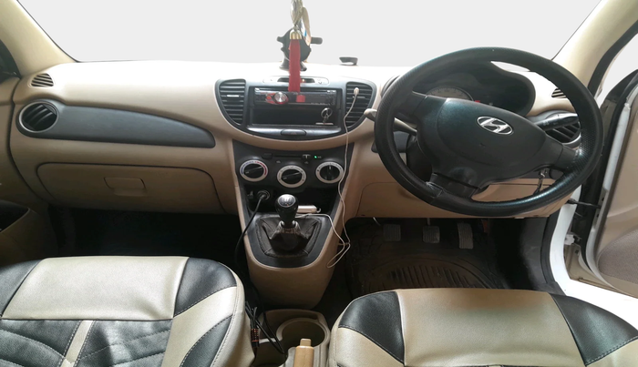 2010 Hyundai i10 MAGNA 1.2, Petrol, Manual, 1,13,606 km, interior