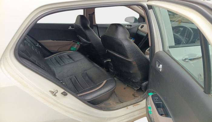 2013 Hyundai Grand i10 ASTA 1.1 CRDI (O), Diesel, Manual, 1,10,232 km, interior