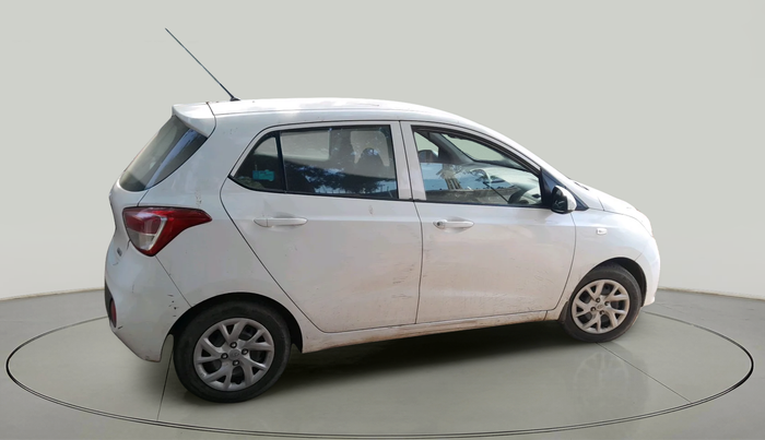 2017 Hyundai Grand i10 MAGNA 1.2 KAPPA VTVT, Petrol, Manual, 1,08,792 km, exterior