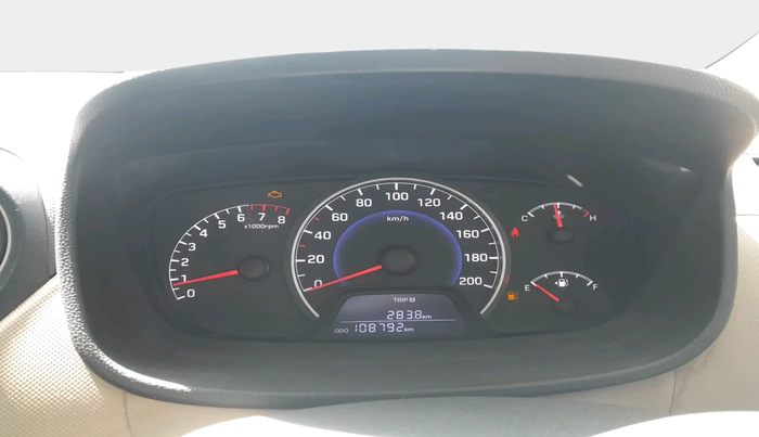 2017 Hyundai Grand i10 MAGNA 1.2 KAPPA VTVT, Petrol, Manual, 1,08,792 km, interior