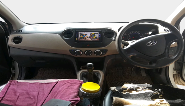 2017 Hyundai Grand i10 MAGNA 1.2 KAPPA VTVT, Petrol, Manual, 1,08,792 km, interior