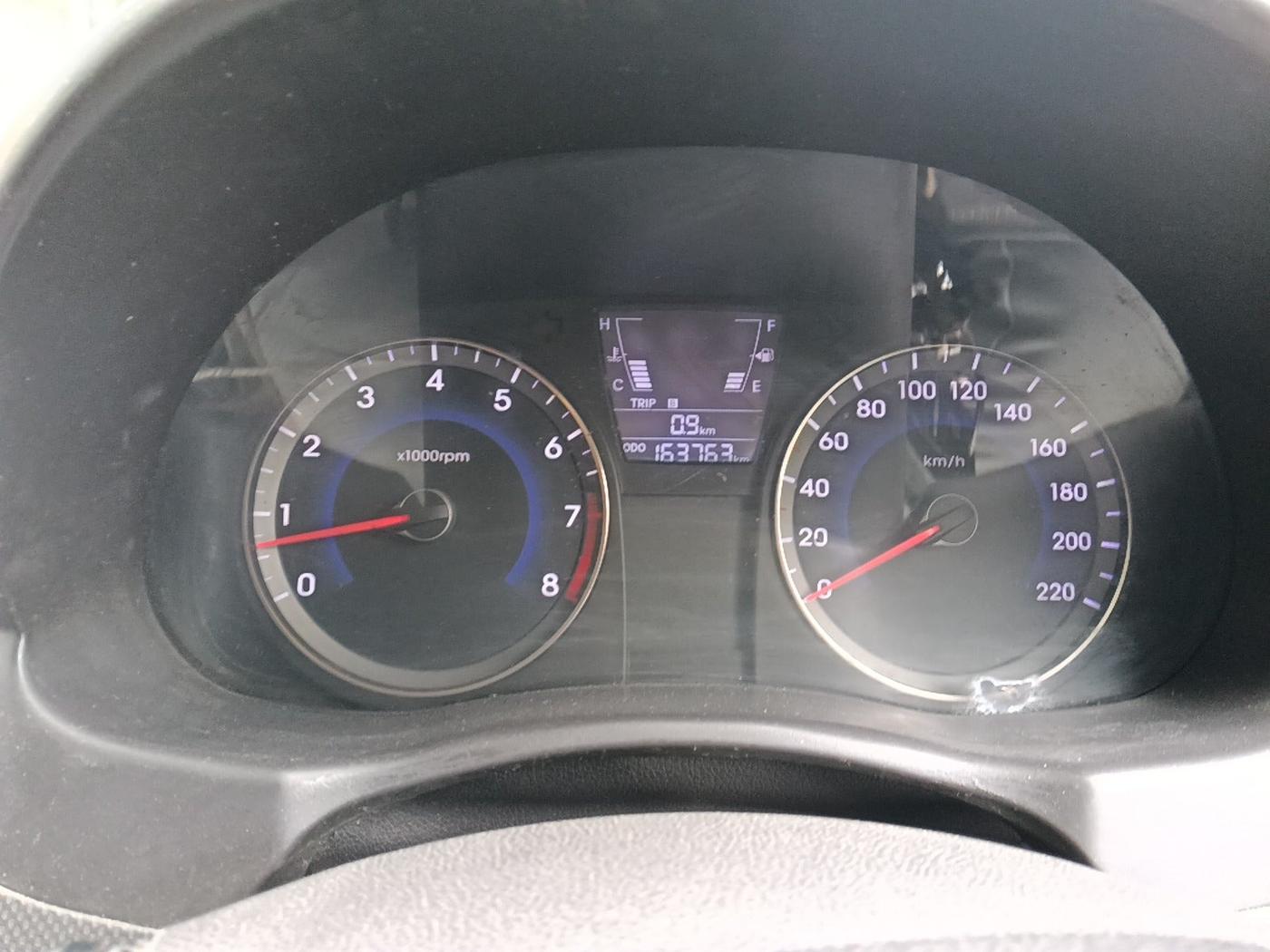 2012 Hyundai Verna FLUIDIC 1.4 VTVT, Petrol, Manual, 1,63,763 km, interior
