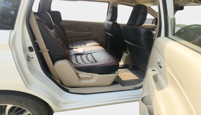 2022 Maruti Ertiga   VXI (O) CNG, Petrol, Manual, 1,21,176 km, interior