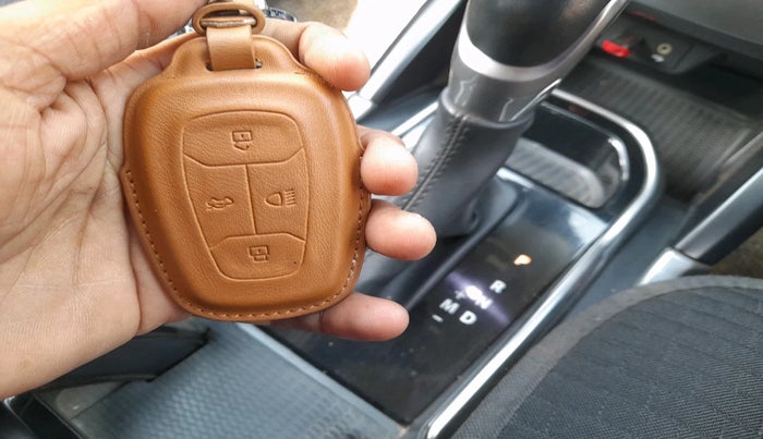 2022 Tata Harrier XTA 2.0L KRYOTEC PLUS, Diesel, Automatic, 84,274 km, interior