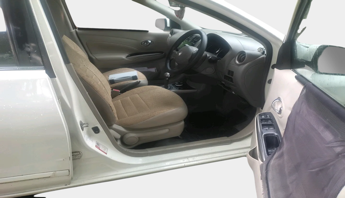 2013 Renault Scala RXZ PETROL AT, Petrol, Automatic, 82,728 km, interior
