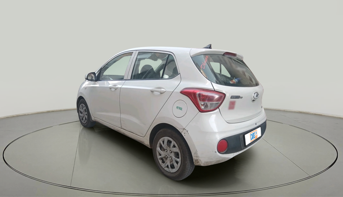 2017 Hyundai Grand i10 MAGNA 1.2 KAPPA VTVT, Petrol, Manual, 1,15,758 km, exterior