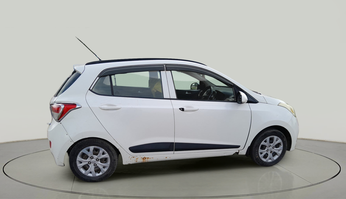 2015 Hyundai Grand i10 SPORTZ 1.2 KAPPA VTVT, Petrol, Manual, 2,59,926 km, exterior