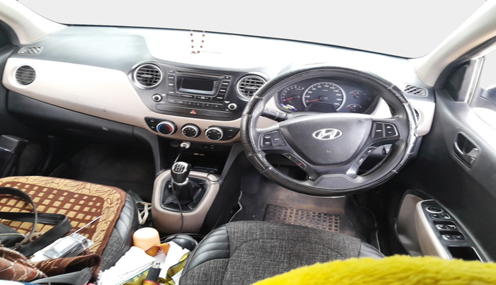 2015 Hyundai Grand i10 SPORTZ 1.2 KAPPA VTVT, Petrol, Manual, 2,59,926 km, interior