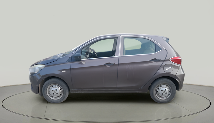 2016 Tata Tiago XM PETROL, Petrol, Manual, 1,53,103 km, exterior