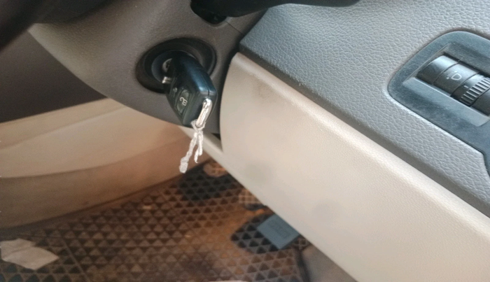 2015 Volkswagen Vento HIGHLINE 1.6 MPI, Petrol, Manual, 89,094 km, interior