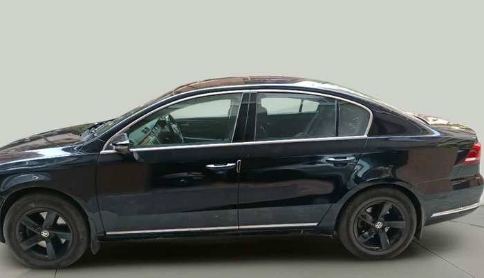 2012 Volkswagen Passat HIGHLINE DSG, Diesel, Automatic, 1,33,314 km, exterior