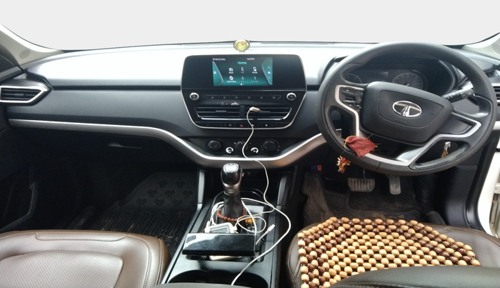 2020 Tata Harrier XMA 2.0L KRYOTEC, Diesel, Automatic, 1,25,271 km, interior