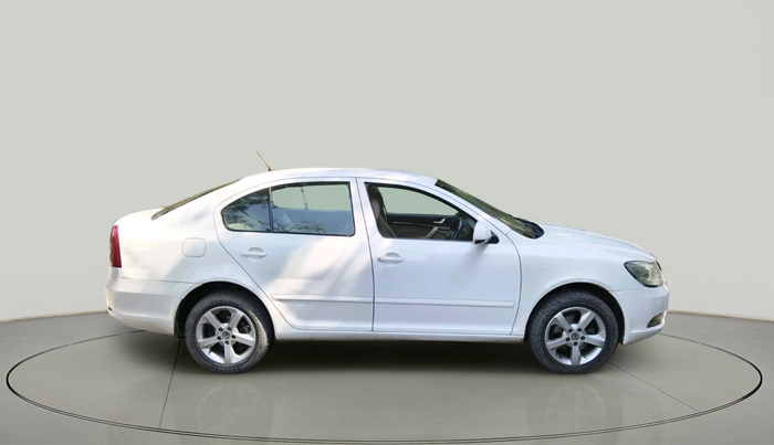 2012 Skoda Laura ELEGANCE 2.0 TDI CR MT, Diesel, Manual, 2,54,150 km, exterior