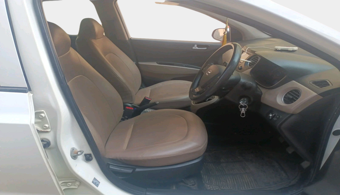 2017 Hyundai Grand i10 SPORTZ 1.2 KAPPA VTVT, CNG, Manual, 55,552 km, interior