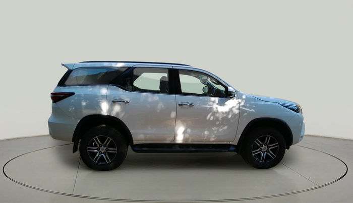 2022 Toyota Fortuner 4X2 MT 2.8 DIESEL, Diesel, Manual, 46,094 km, exterior