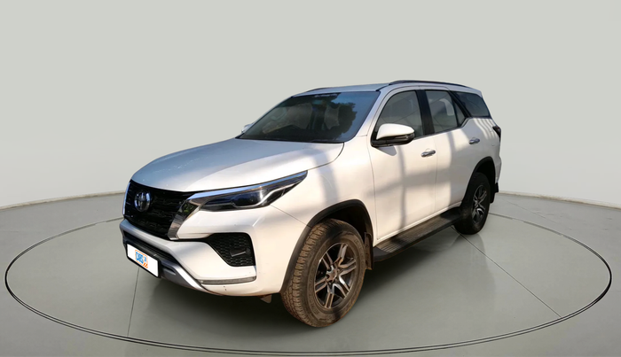 2022 Toyota Fortuner 4X2 MT 2.8 DIESEL, Diesel, Manual, 46,094 km, exterior
