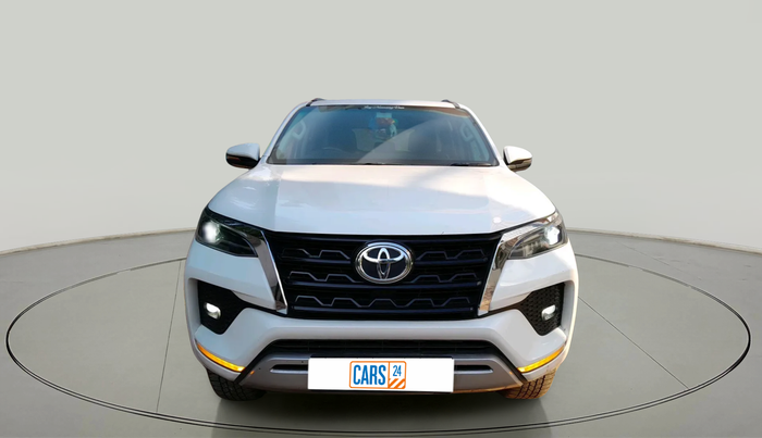 2022 Toyota Fortuner 4X2 MT 2.8 DIESEL, Diesel, Manual, 46,094 km, exterior