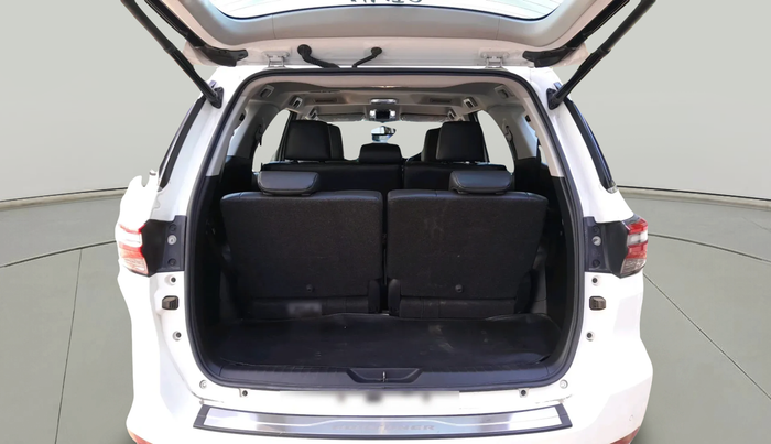 2022 Toyota Fortuner 4X2 MT 2.8 DIESEL, Diesel, Manual, 46,094 km, exterior