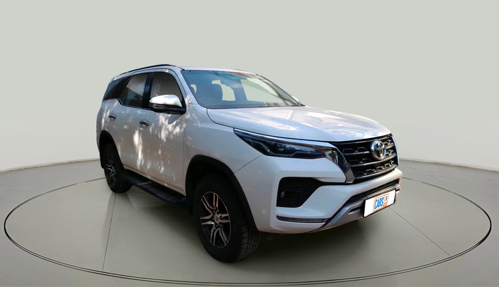 2022 Toyota Fortuner 4X2 MT 2.8 DIESEL, Diesel, Manual, 46,094 km, exterior