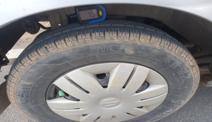 2012 Maruti Alto 800 LXI, Petrol, Manual, 1,39,390 km, tyre