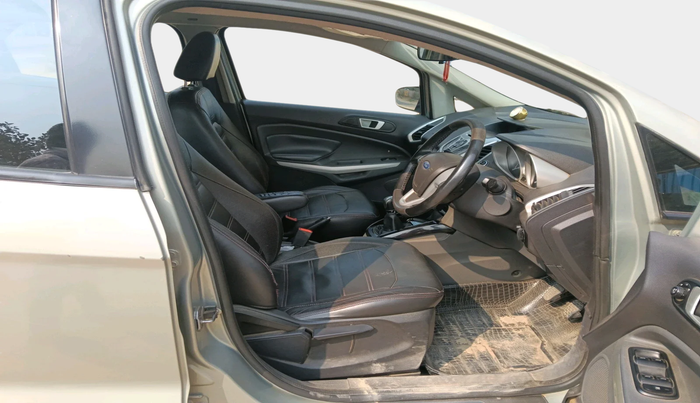 2014 Ford Ecosport TITANIUM 1.5L DIESEL (OPT), Diesel, Manual, 1,16,105 km, interior