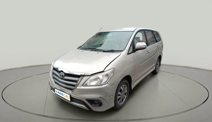 2015 Toyota Innova 2.5 ZX 7 STR, Diesel, Manual, 1,29,719 km, exterior