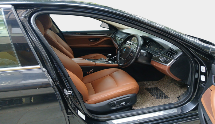 2015 BMW 5 Series 520D LUXURY LINE, Diesel, Automatic, 1,12,813 km, interior
