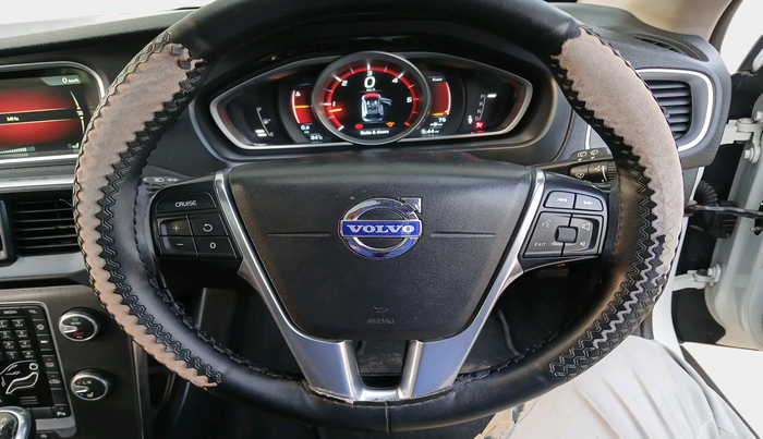 2015 Volvo V40 Cross Country D3, Diesel, Automatic, 76,222 km, interior