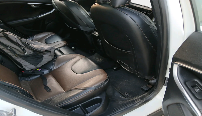 2015 Volvo V40 Cross Country D3, Diesel, Automatic, 76,222 km, interior