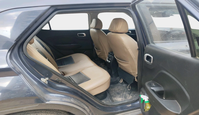 2020 Hyundai VENUE S+ 1.2, Petrol, Manual, 82,447 km, interior