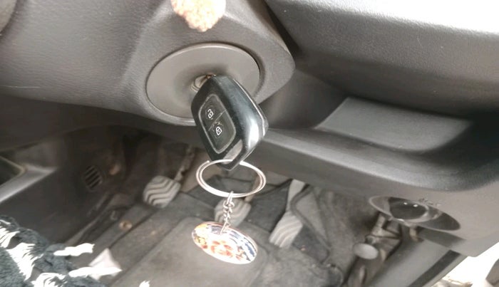 2017 Datsun Redi Go T (O), Petrol, Manual, 32,426 km, interior