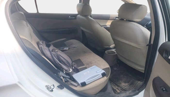 2011 Hyundai i20 MAGNA 1.2, Petrol, Manual, 72,563 km, interior