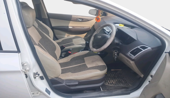 2011 Hyundai i20 MAGNA 1.2, Petrol, Manual, 72,563 km, interior