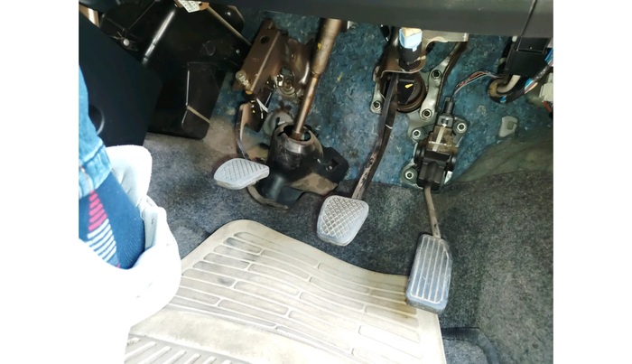 2014 Honda Brio S MT, Petrol, Manual, 70,100 km, interior