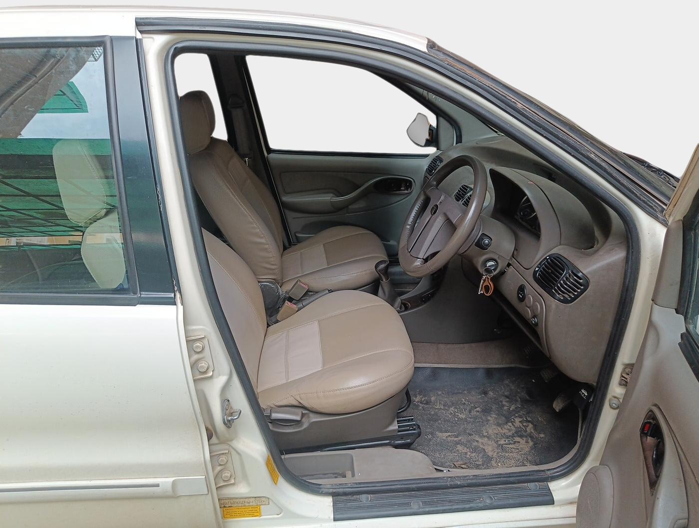 2010 Tata Indigo CS LX DICOR, Diesel, Manual, 40,106 km, interior