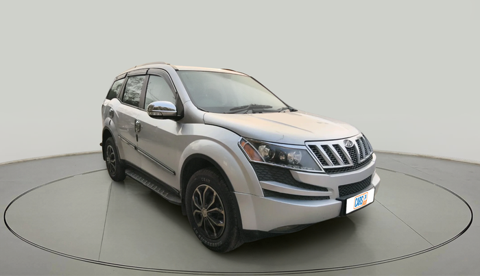 2015 Mahindra XUV500 W6, Diesel, Manual, 60,894 km, exterior