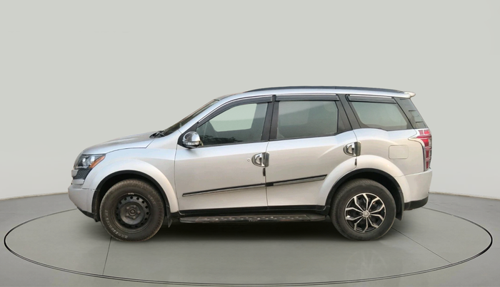 2015 Mahindra XUV500 W6, Diesel, Manual, 60,894 km, exterior