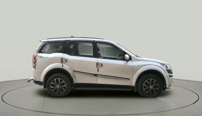 2015 Mahindra XUV500 W6, Diesel, Manual, 60,894 km, exterior