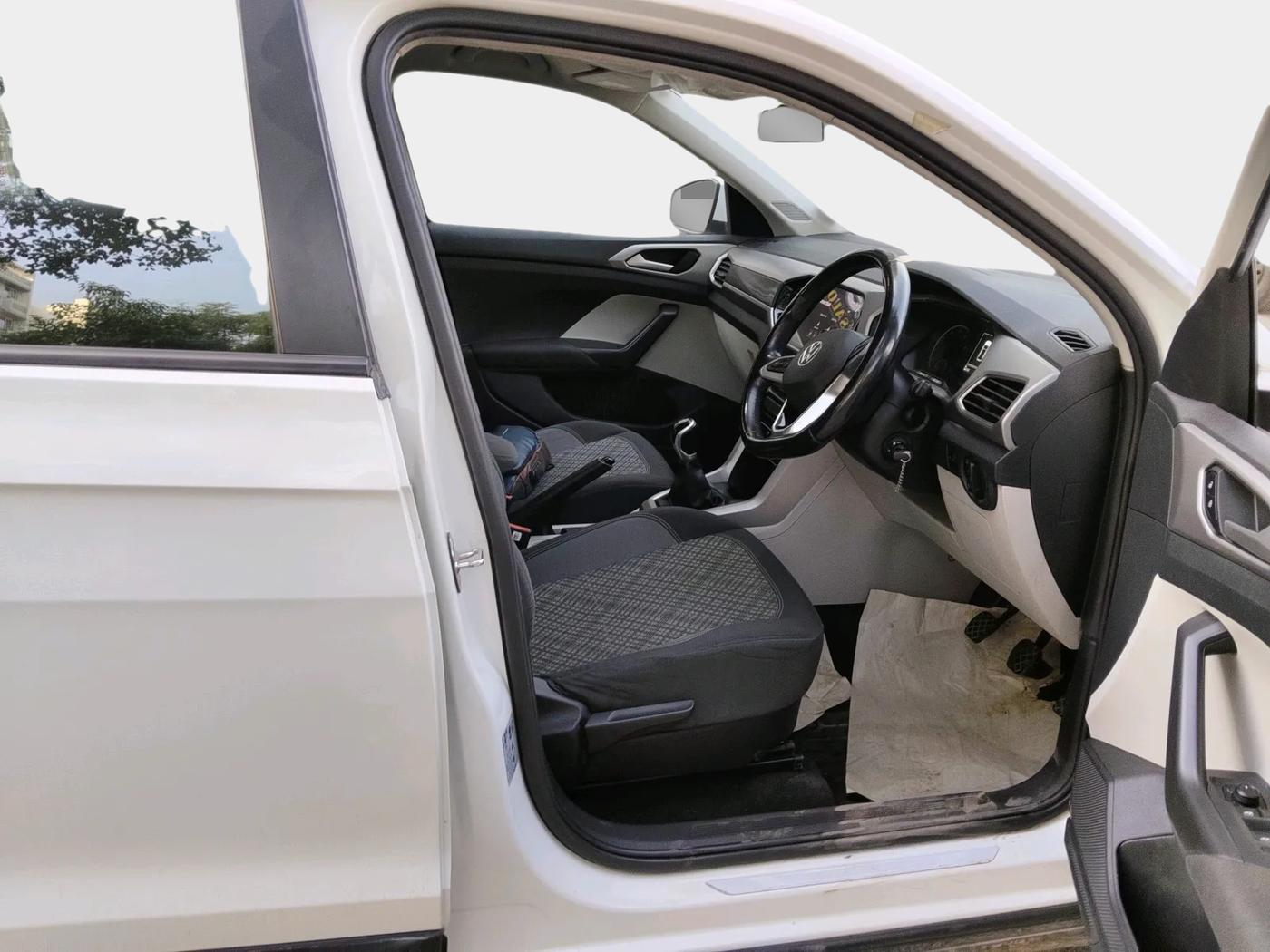 2022 Volkswagen TAIGUN HIGHLINE 1.0 TSI MT, Petrol, Manual, 66,731 km, interior