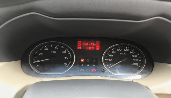 2014 Nissan Terrano XL D PLUS, Diesel, Manual, 1,48,175 km, interior