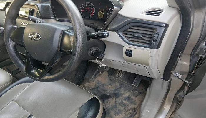 2016 Mahindra Kuv100 K2 PLUS D 6 STR, Diesel, Manual, 39,337 km, interior
