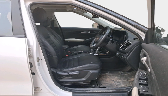 2021 KIA SELTOS HTK PLUS 1.5 IMT, Petrol, Manual, 90,939 km, interior