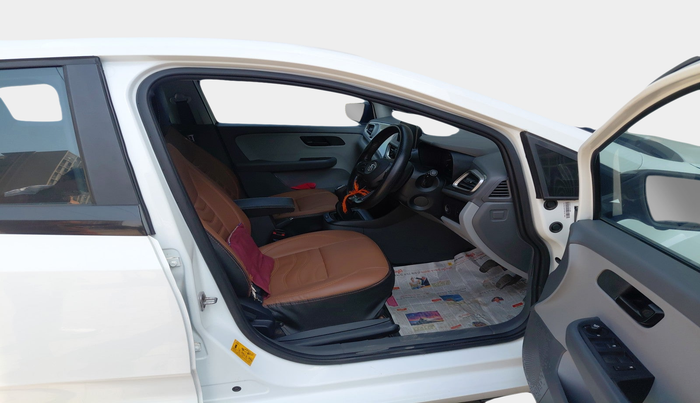 2021 Tata ALTROZ XT PETROL, Petrol, Manual, 43,245 km, interior