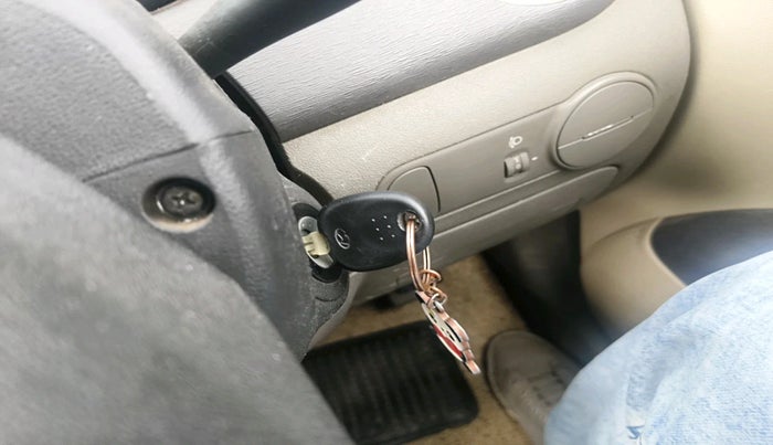 2013 Hyundai i10 MAGNA 1.1, Petrol, Manual, 70,372 km, interior