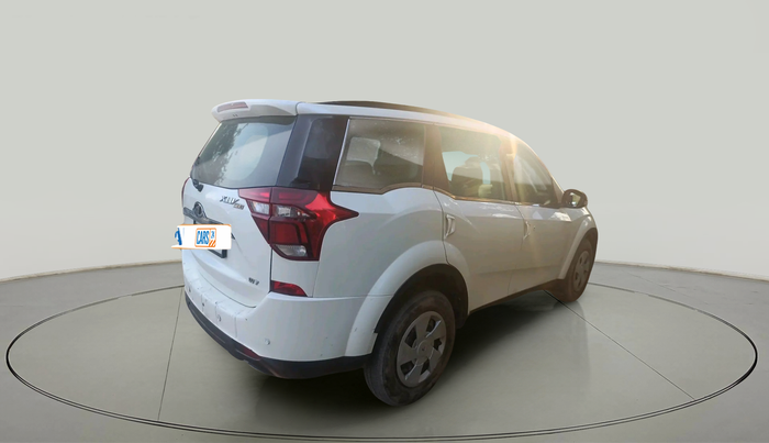 2020 Mahindra XUV500 W7, Diesel, Manual, 60,887 km, exterior