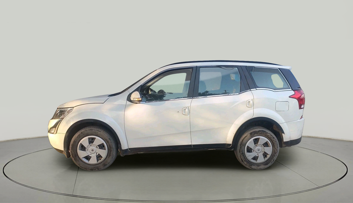 2020 Mahindra XUV500 W7, Diesel, Manual, 60,887 km, exterior